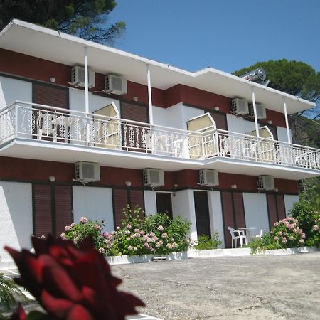 Bellina Studios Agia Paraskevi  Buitenkant foto